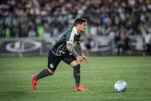Coritiba sofre com intensidade e elenco curto, mas má fase de times abaixo na tabela pode ajudar a manter posição confortável no campeonato