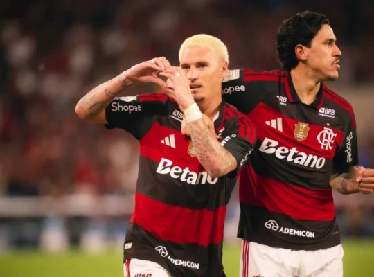Flamengo ganha do Bragantino