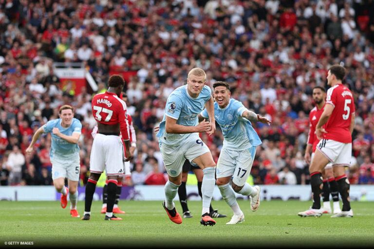 Com um a menos, Manchester City vence Manchester United e continua 100% na Premier League