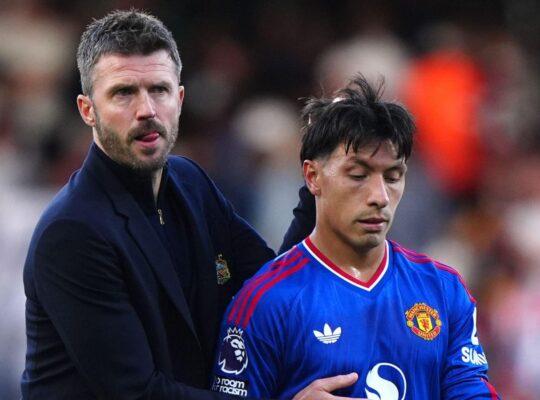 carrick lisandro martinez united x fulham
