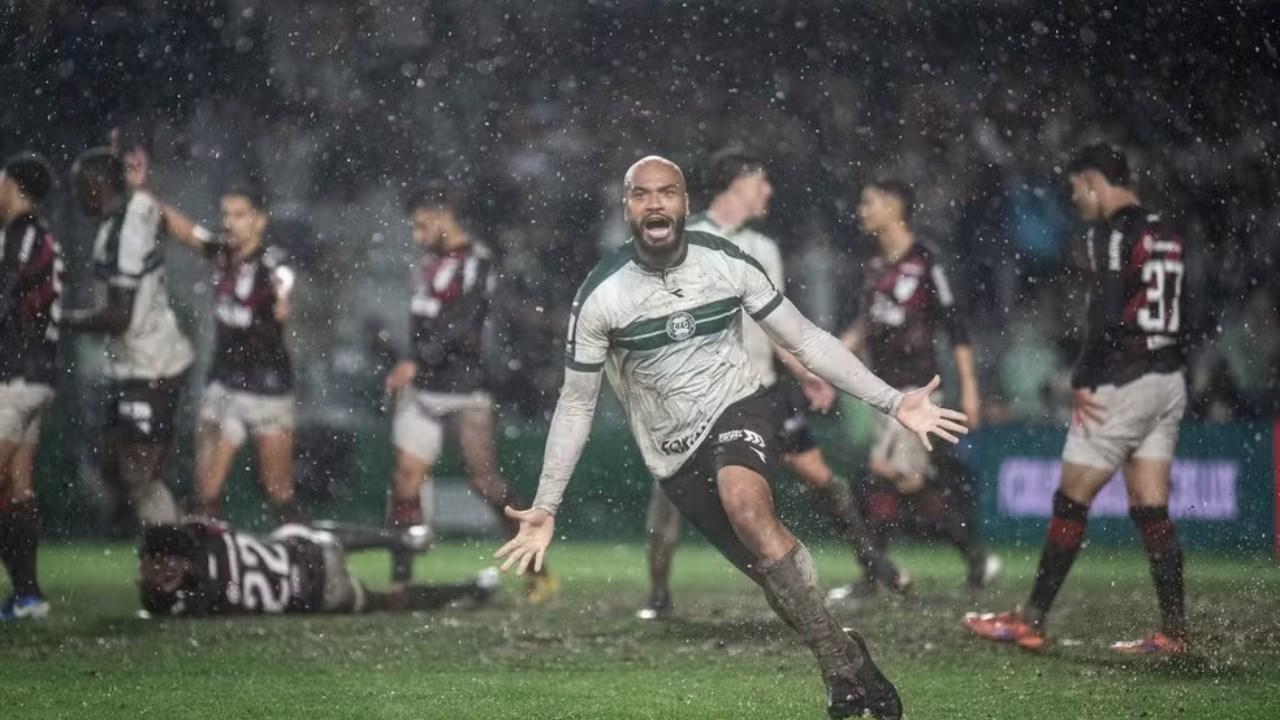 Rodrigo Moledo Coritiba x Athletico-PR