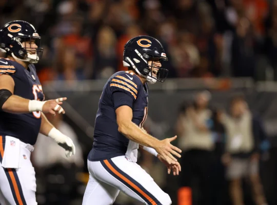 Bears vencem Eagles.