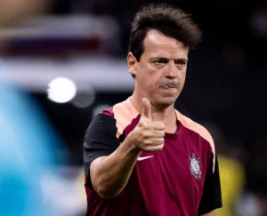 Corinthians mostra contra o Flamengo que ainda tem forças para reagir em meio à crise