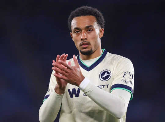 Femi Ameez contratação da Premier League