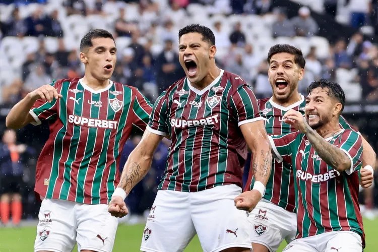 Fluminense vence o Corinthians na Neo Quimica Arena e se garante no G-4 do Brasileirão