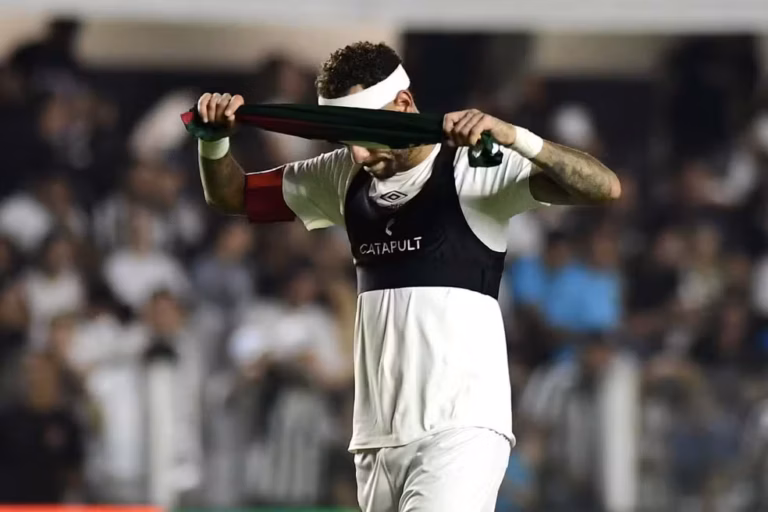 Neymar sai lesionado, Santos não reage e Palmeiras confirma classificação