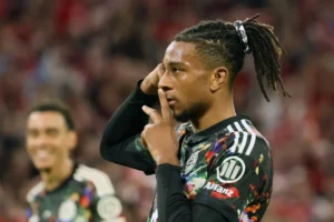 Bayern atropela Union Berlim em goleada de 7 gols com espetáculo de Olise