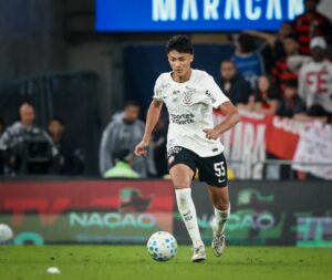 Iago Machado: por que o Corinthians vê no zagueiro de 17 anos mais do que uma promessa
