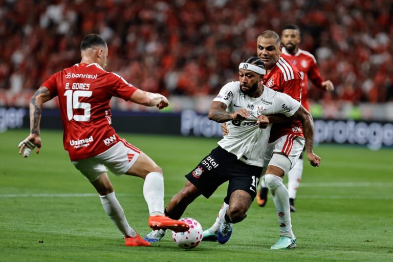 Contra o Inter, Corinthians deixa uma impressão que torna a demissão de Diniz ainda mais questionável