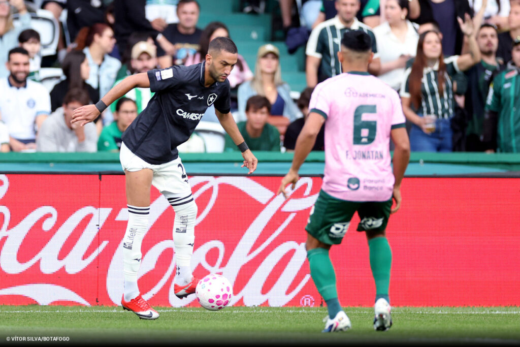 Coritiba e Botafogo empatam no Couto Pereira em jogo movimentado pelo Brasileirão