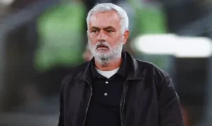 Análise tática: como Mourinho desmontou o Barcelona de Hansi Flick para vencer o El Clásico