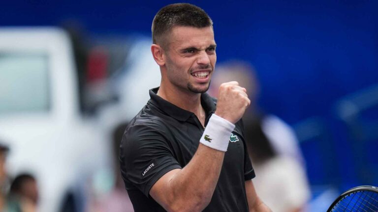 Em nova zebra no Masters 1000 de Xangai, Arthur Gea elimina Jakub Mensik; confira os resultados