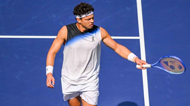 Alexander Zverev sofre, mas avança e Ben Shelton é eliminado no Masters 1000 de Xangai; confira os resultados