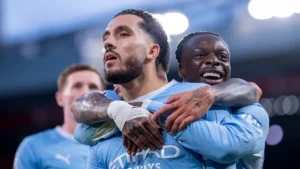 Manchester City cala Anfield, amplia liderança e expõe problemas do Liverpool